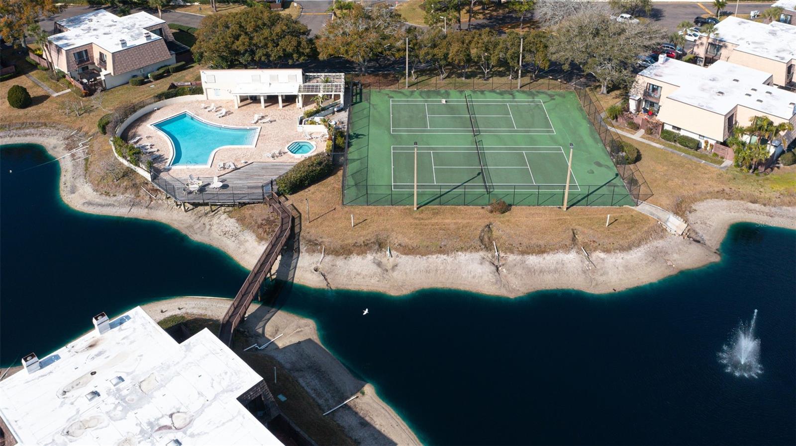 Image 33 of 35 For 15338 Pond Woods Drive 15338