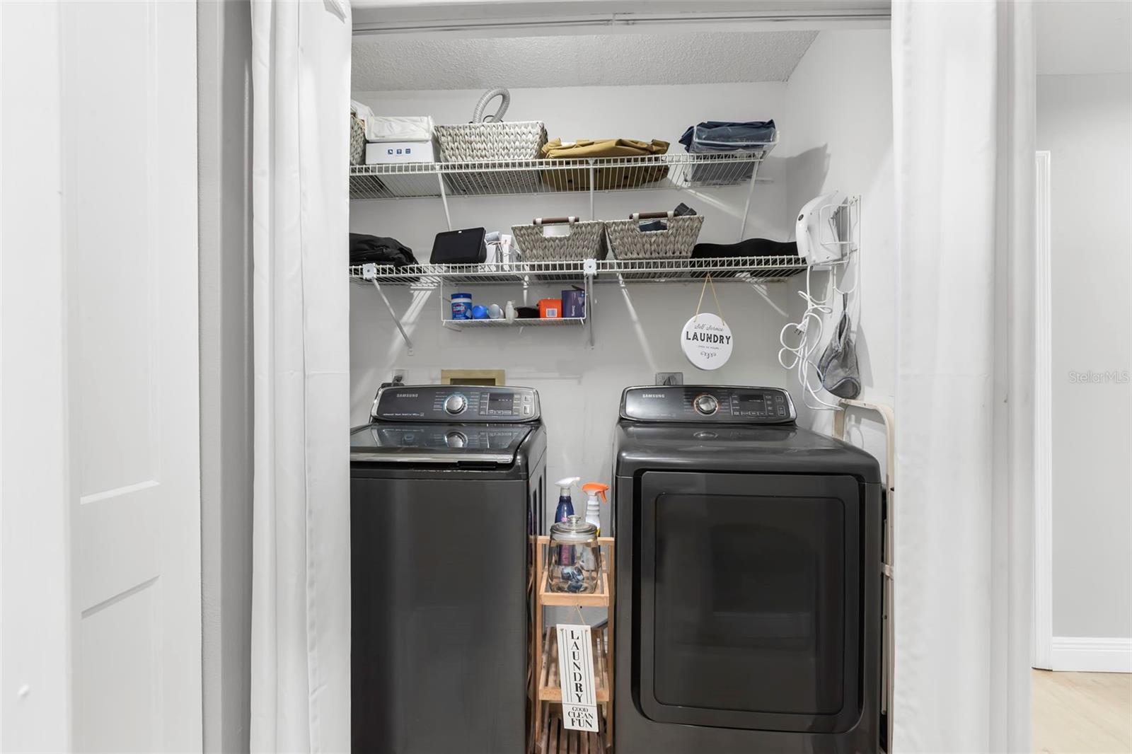 Listing photo id 32 for 2394 Hanover Drive