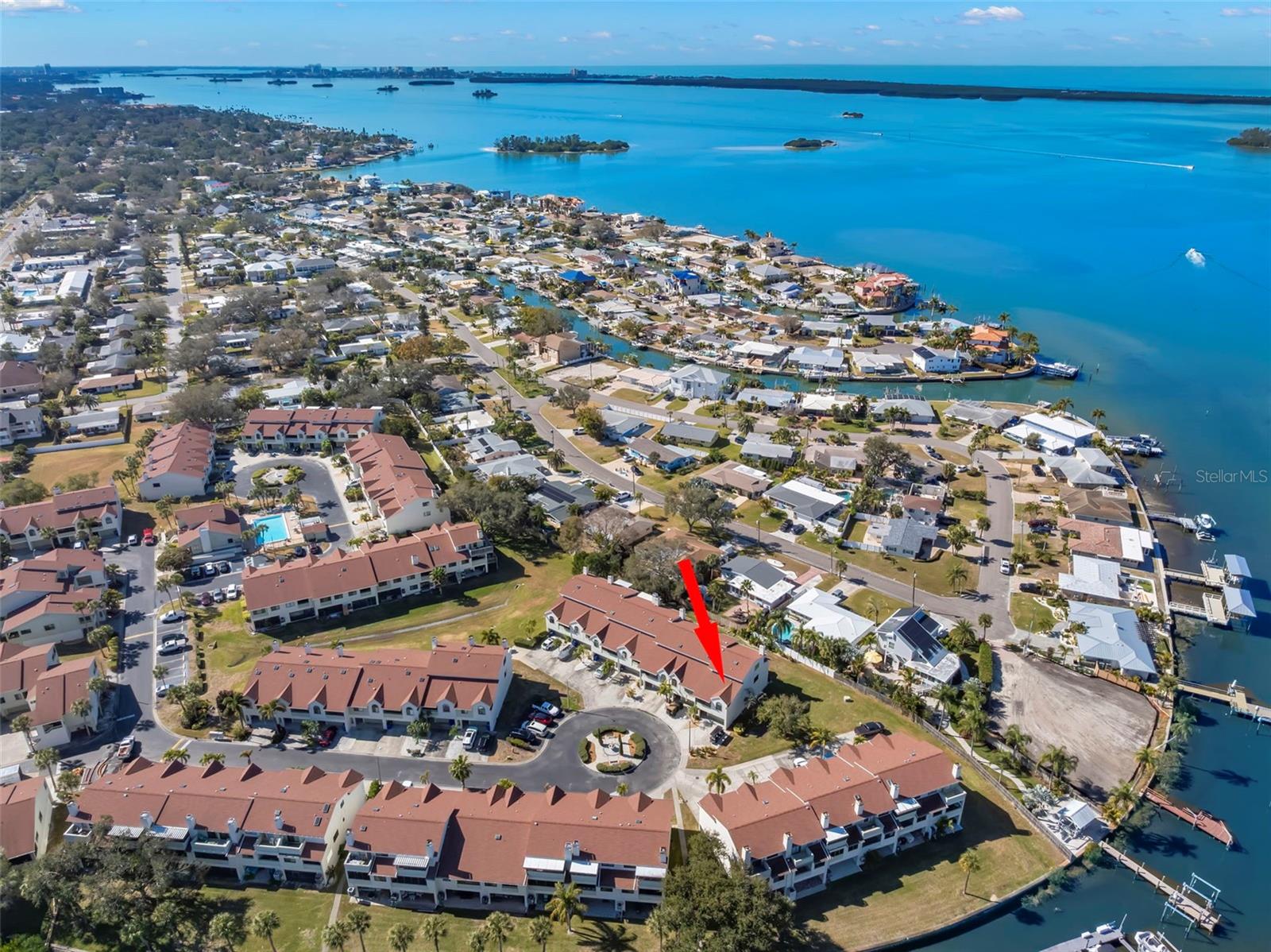 Listing photo id 52 for 2394 Hanover Drive