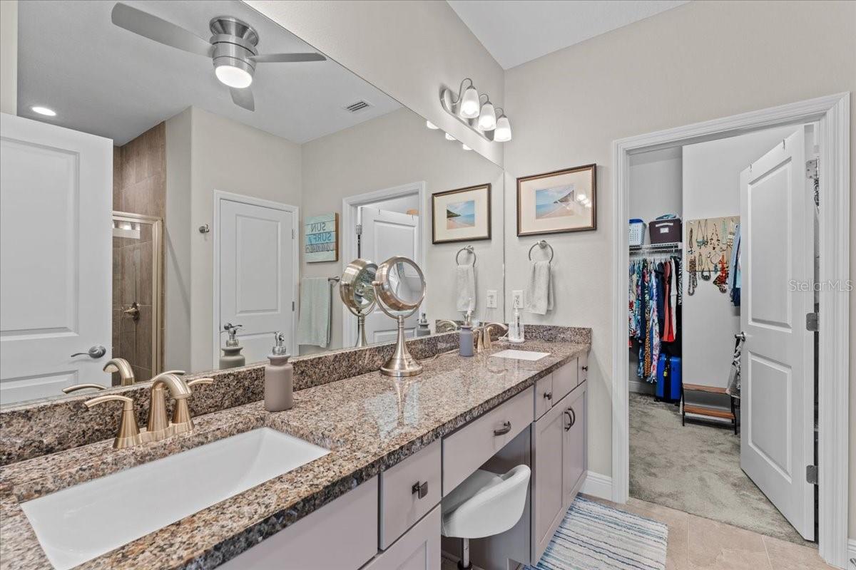 Listing photo id 27 for 2244 Spring Lake Court