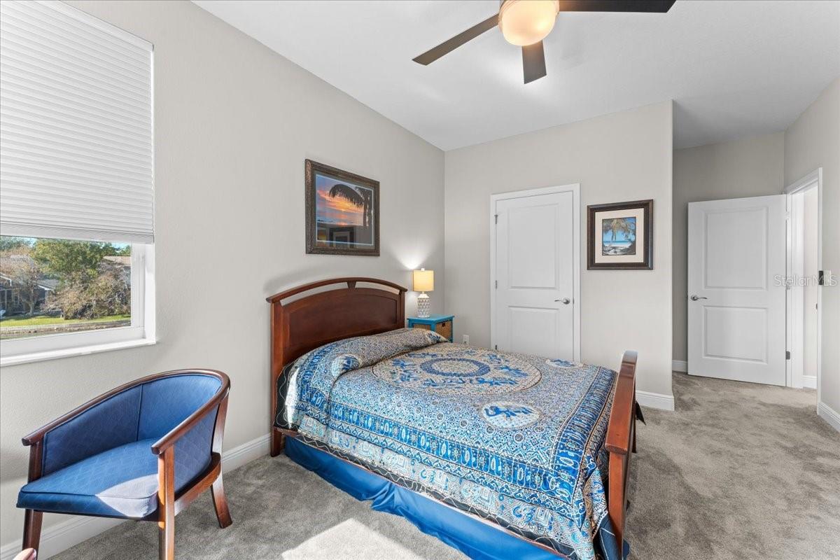 Listing photo id 47 for 2244 Spring Lake Court