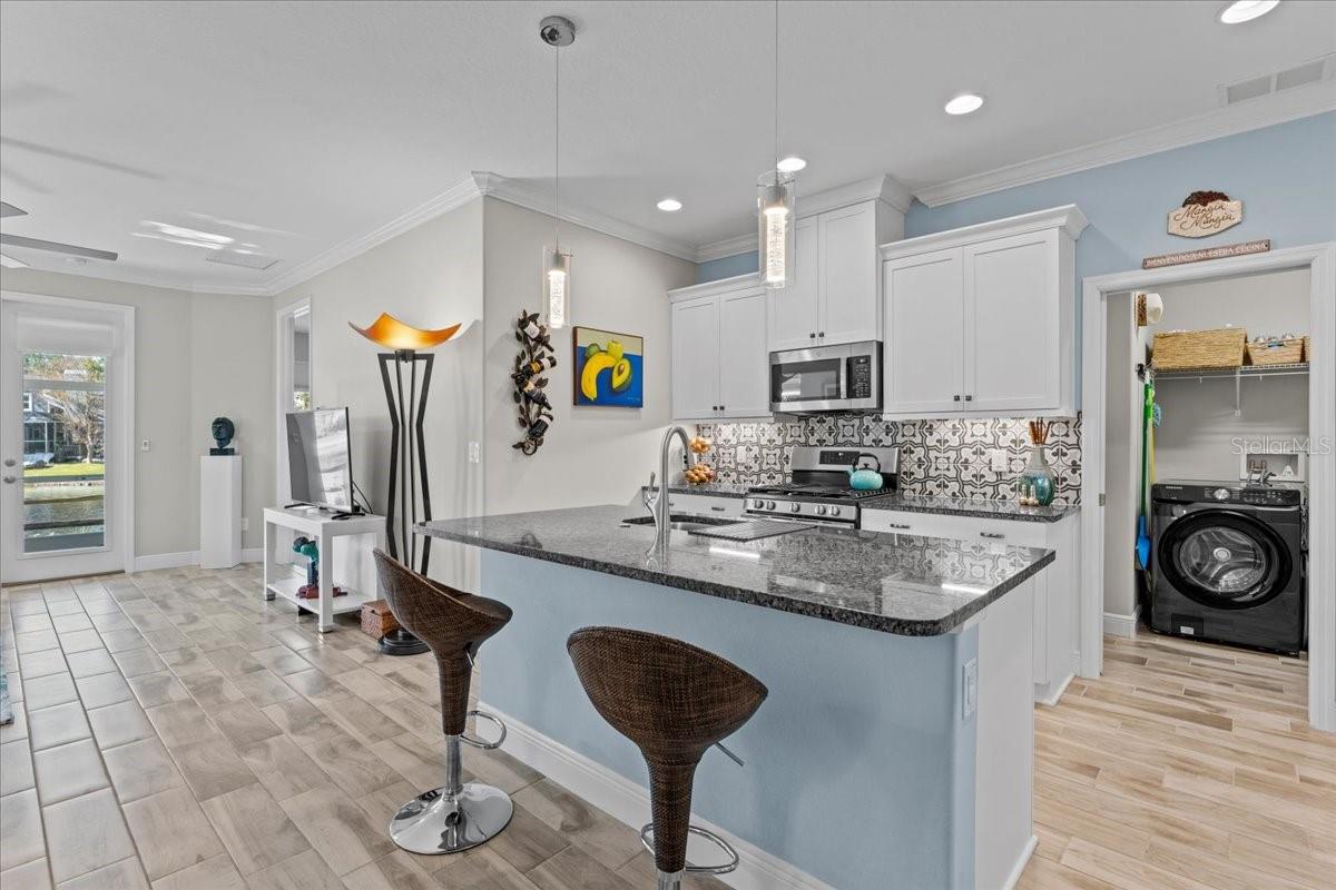 Listing photo id 7 for 2244 Spring Lake Court