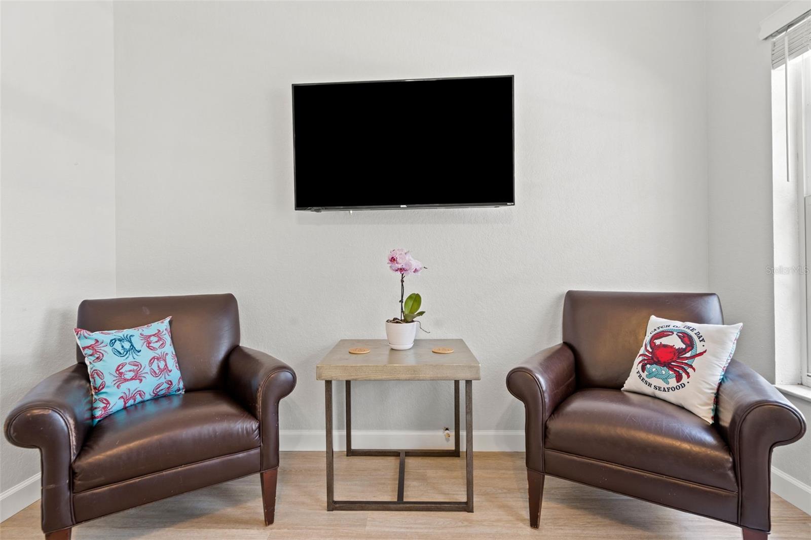 Image 17 of 54 For 9474 Mississippi Run