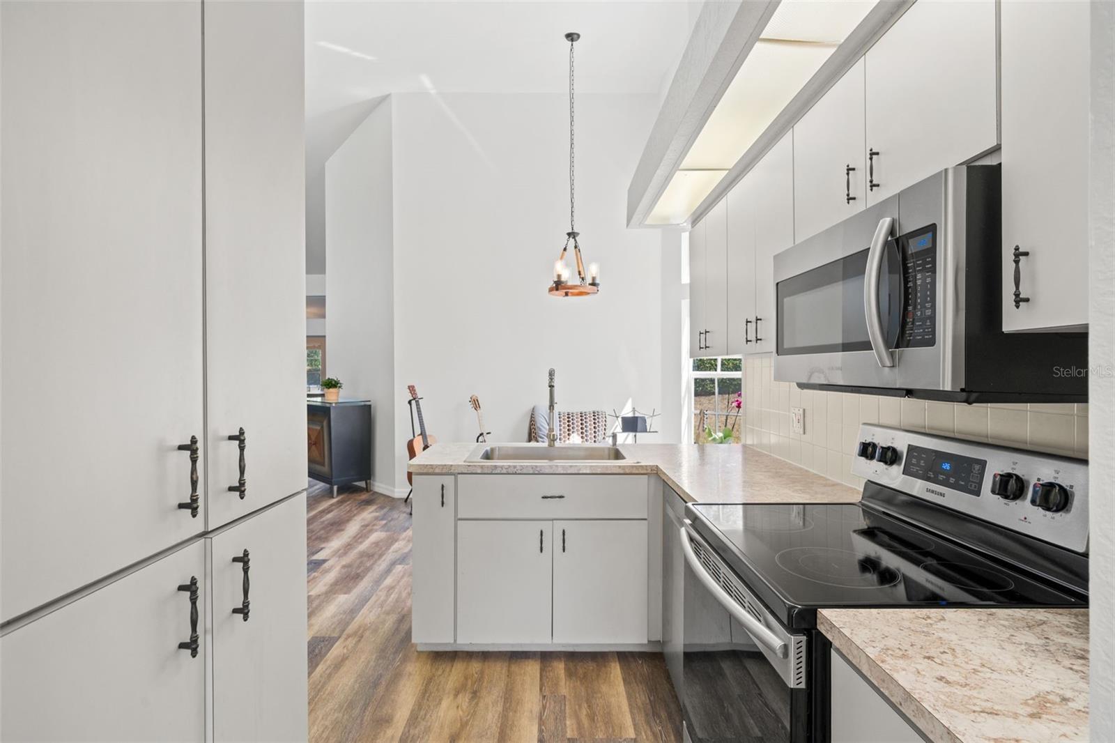 Image 7 of 54 For 9474 Mississippi Run