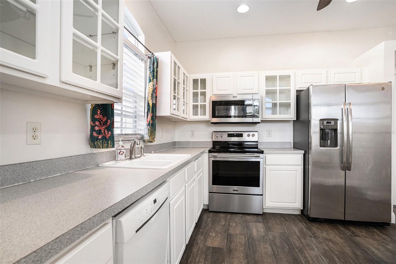 Image 10 of 26 For 10110 Belleville Place