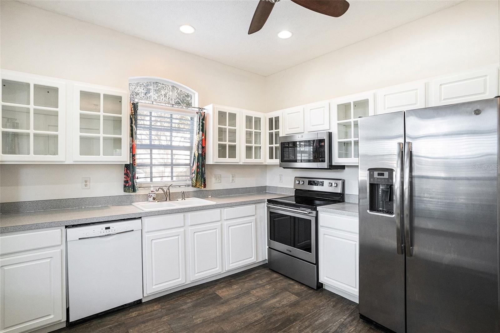 Image 8 of 26 For 10110 Belleville Place