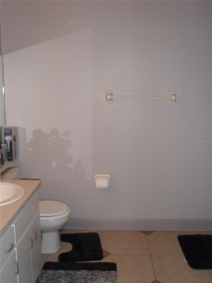 Image 17 of 23 For 6210 Bayside Key Drive