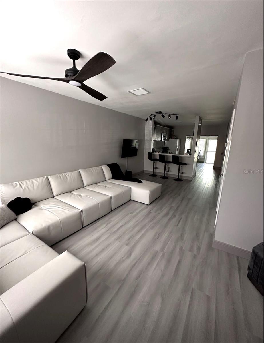 Image 2 of 23 For 6210 Bayside Key Drive