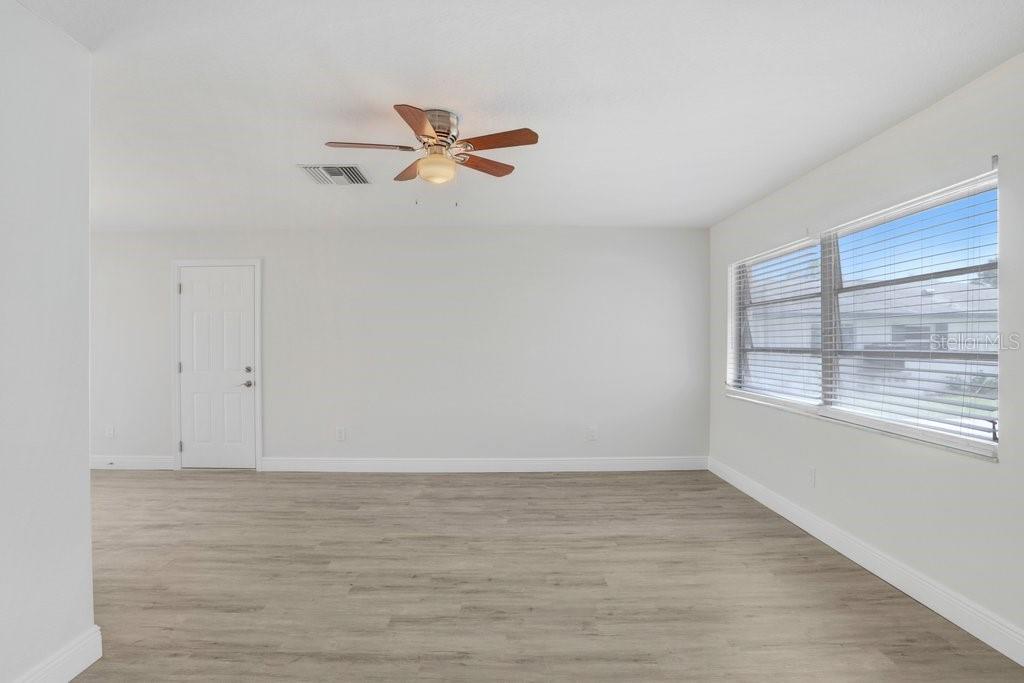 Image 16 of 31 For 3166 Downing Street