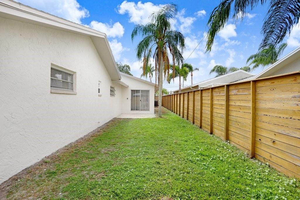 Image 26 of 31 For 3166 Downing Street