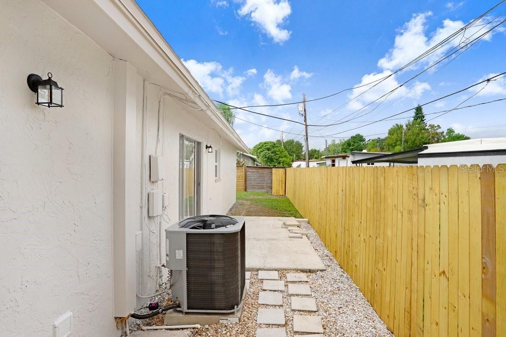 Image 28 of 31 For 3166 Downing Street