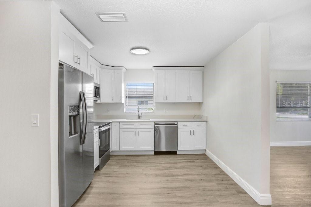 Image 7 of 31 For 3166 Downing Street