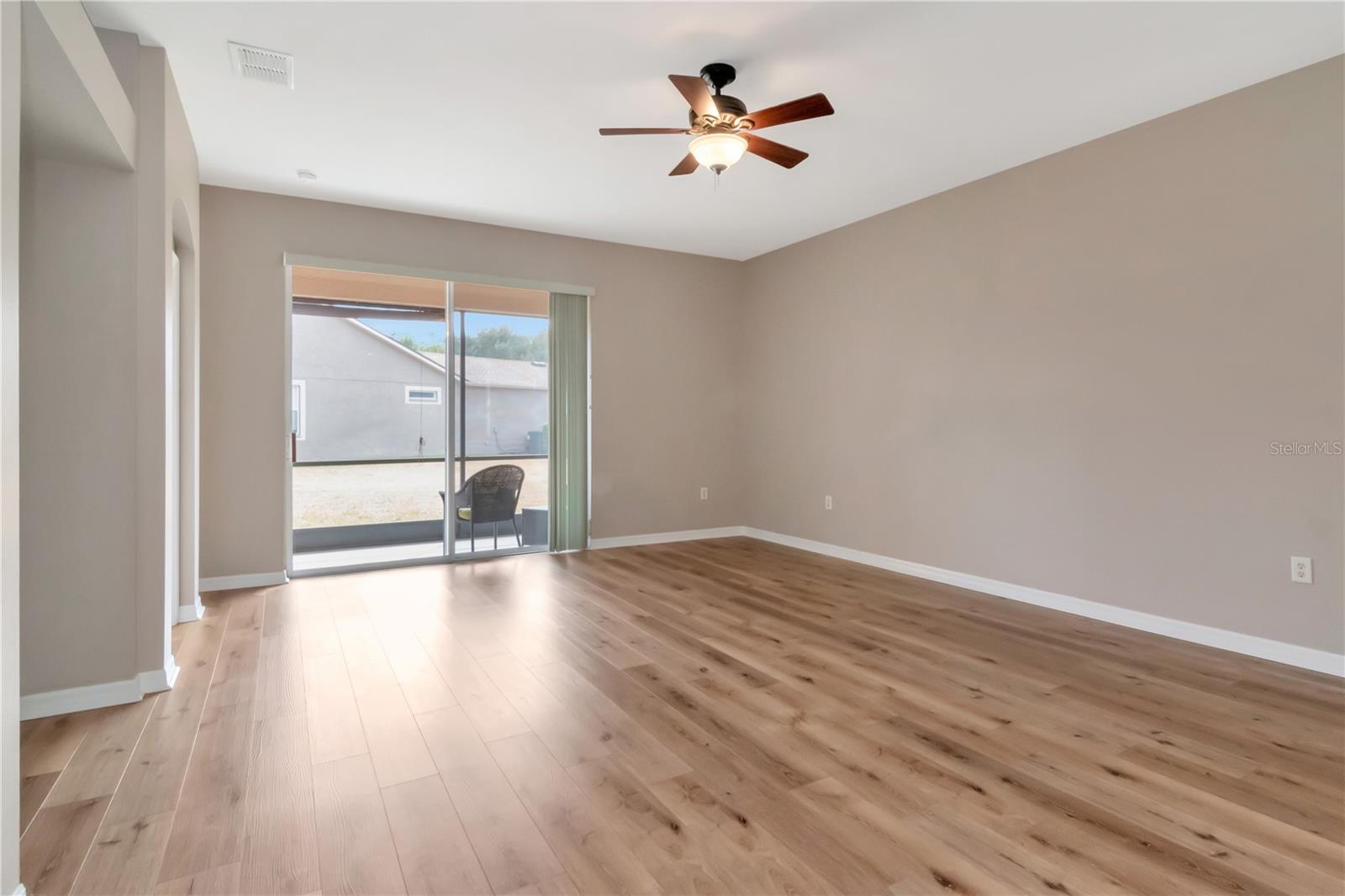 Image 24 of 75 For 21433 Diamonte Drive