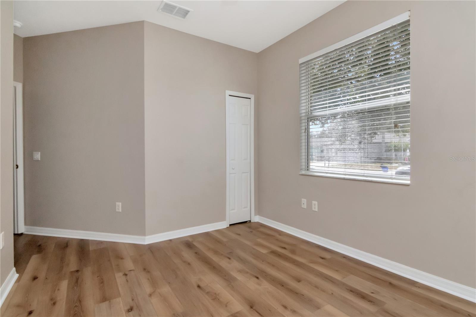 Image 35 of 75 For 21433 Diamonte Drive