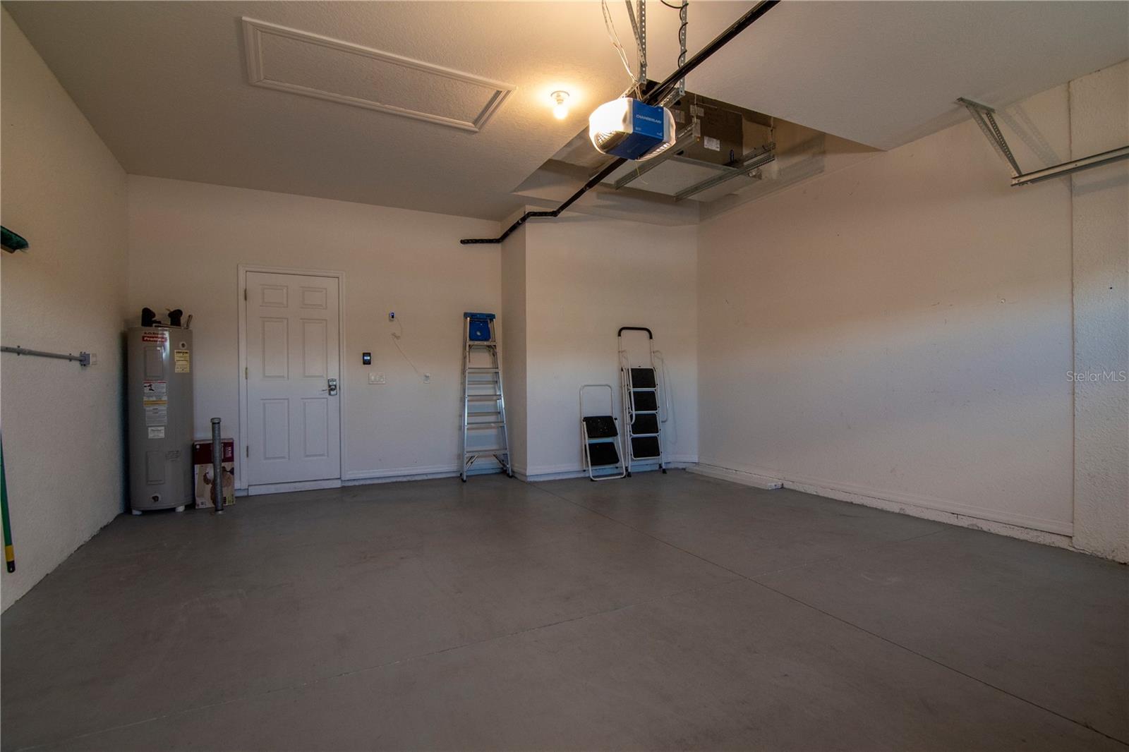 Image 45 of 75 For 21433 Diamonte Drive