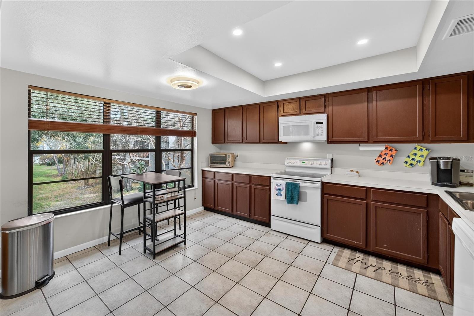 Image 10 of 36 For 4871 Puritan Circle