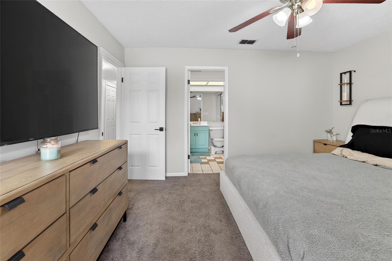 Image 17 of 36 For 4871 Puritan Circle