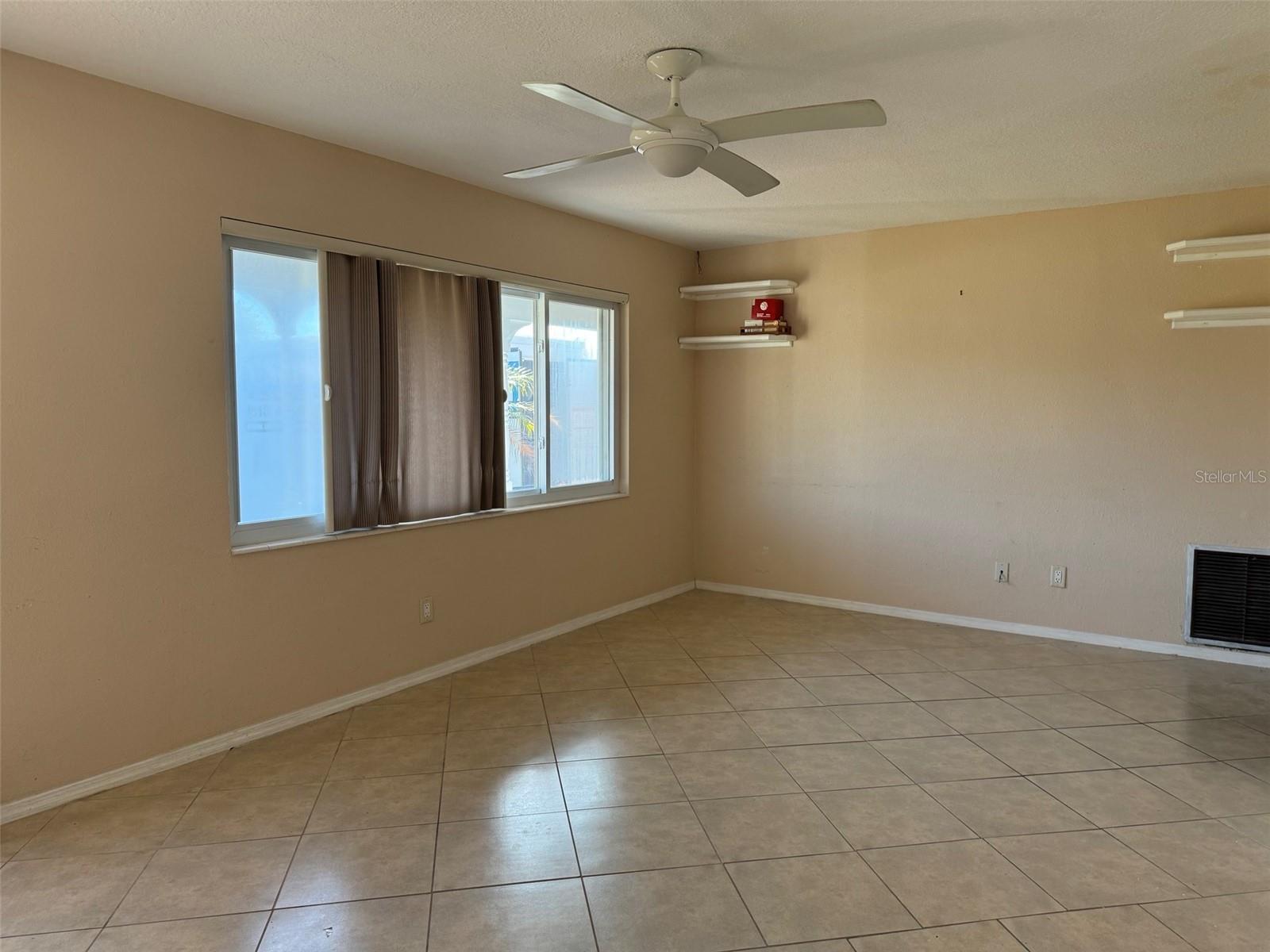 Image 20 of 28 For 4351 37th Avenue N