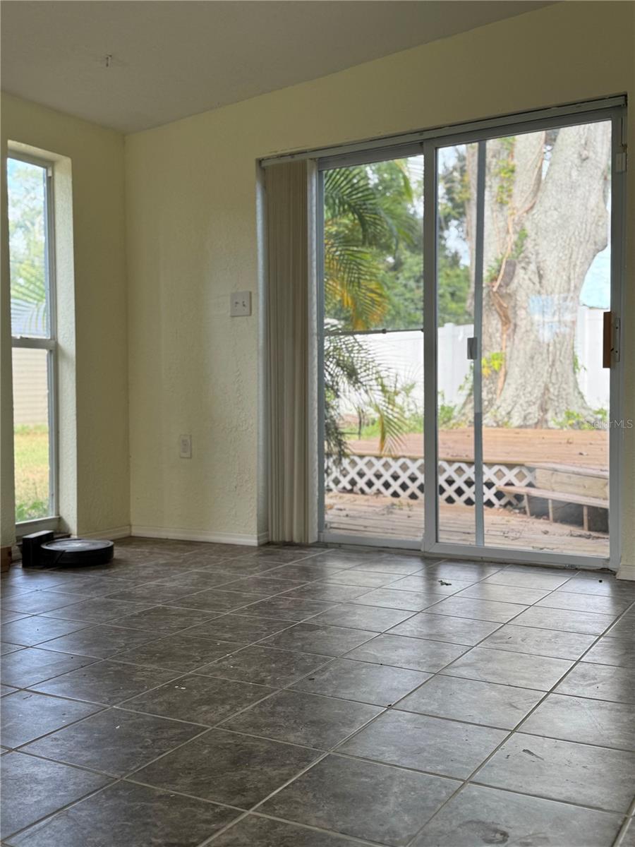 Image 26 of 28 For 4351 37th Avenue N