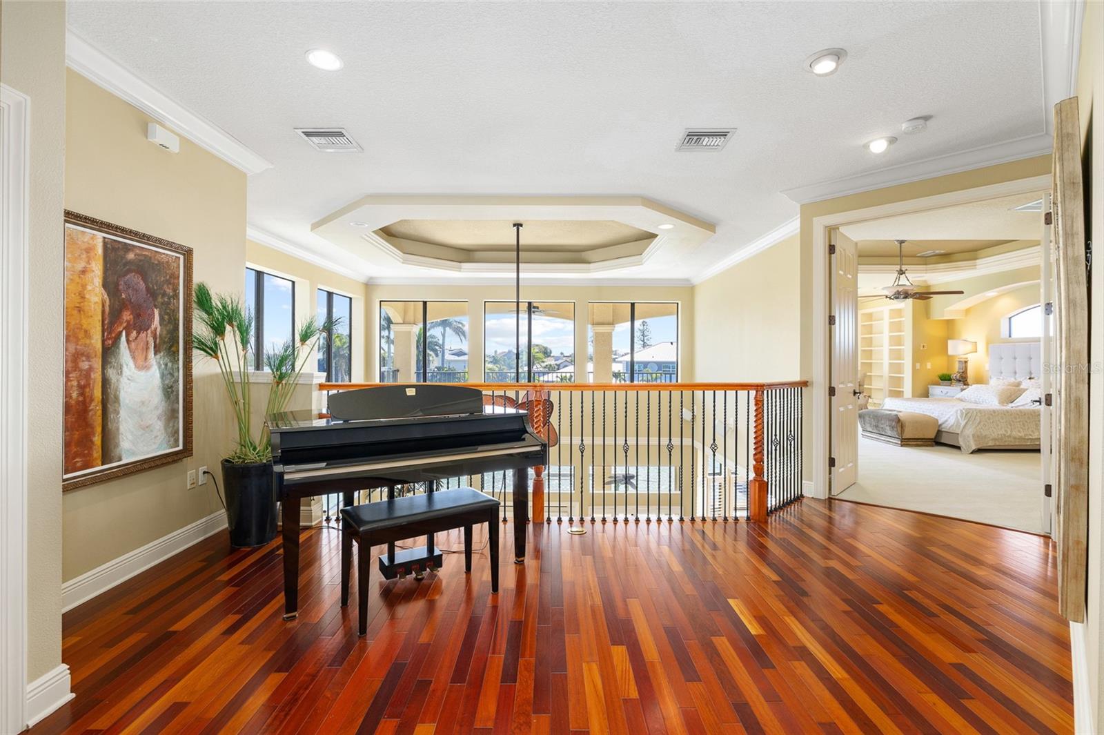 Listing photo id 25 for 4914 59th Avenue S