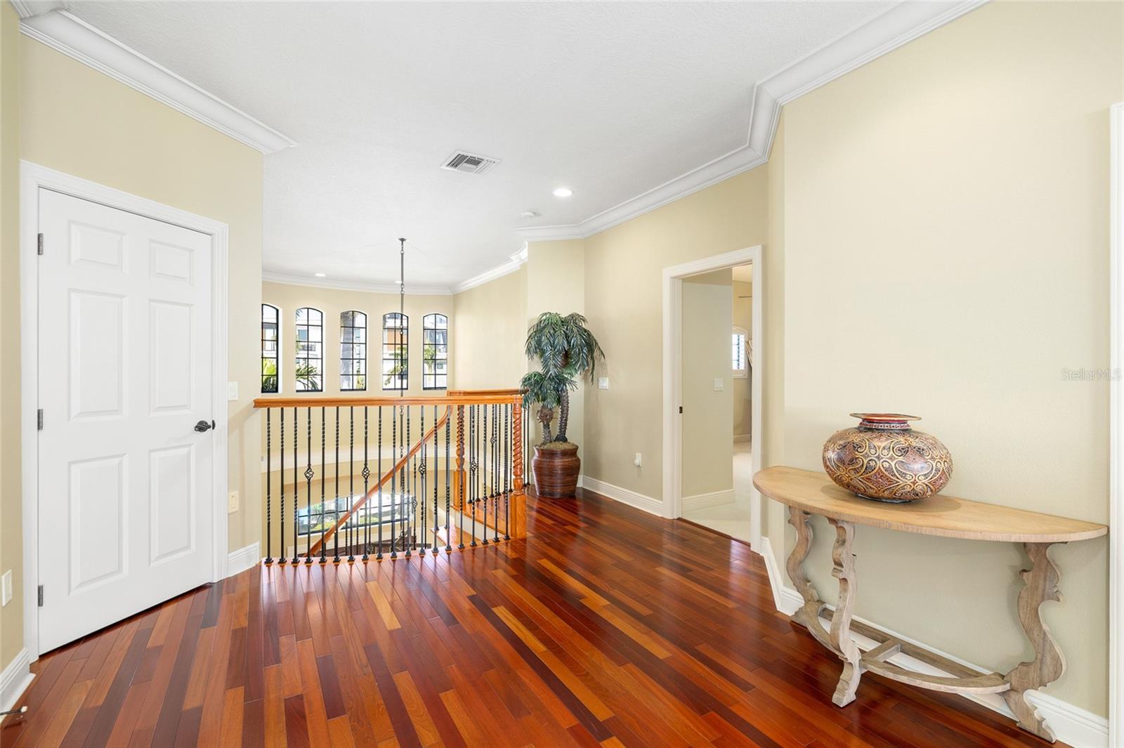 Listing photo id 26 for 4914 59th Avenue S