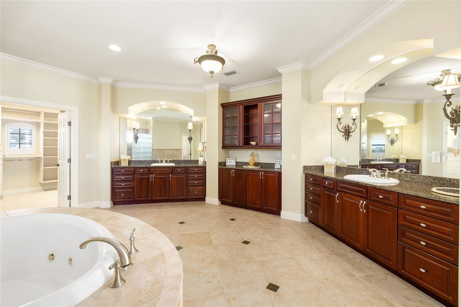 Listing photo id 30 for 4914 59th Avenue S