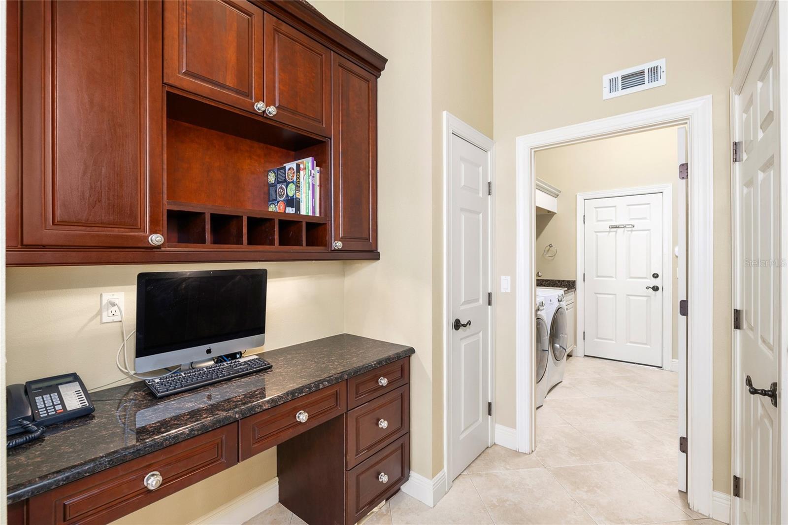 Listing photo id 52 for 4914 59th Avenue S