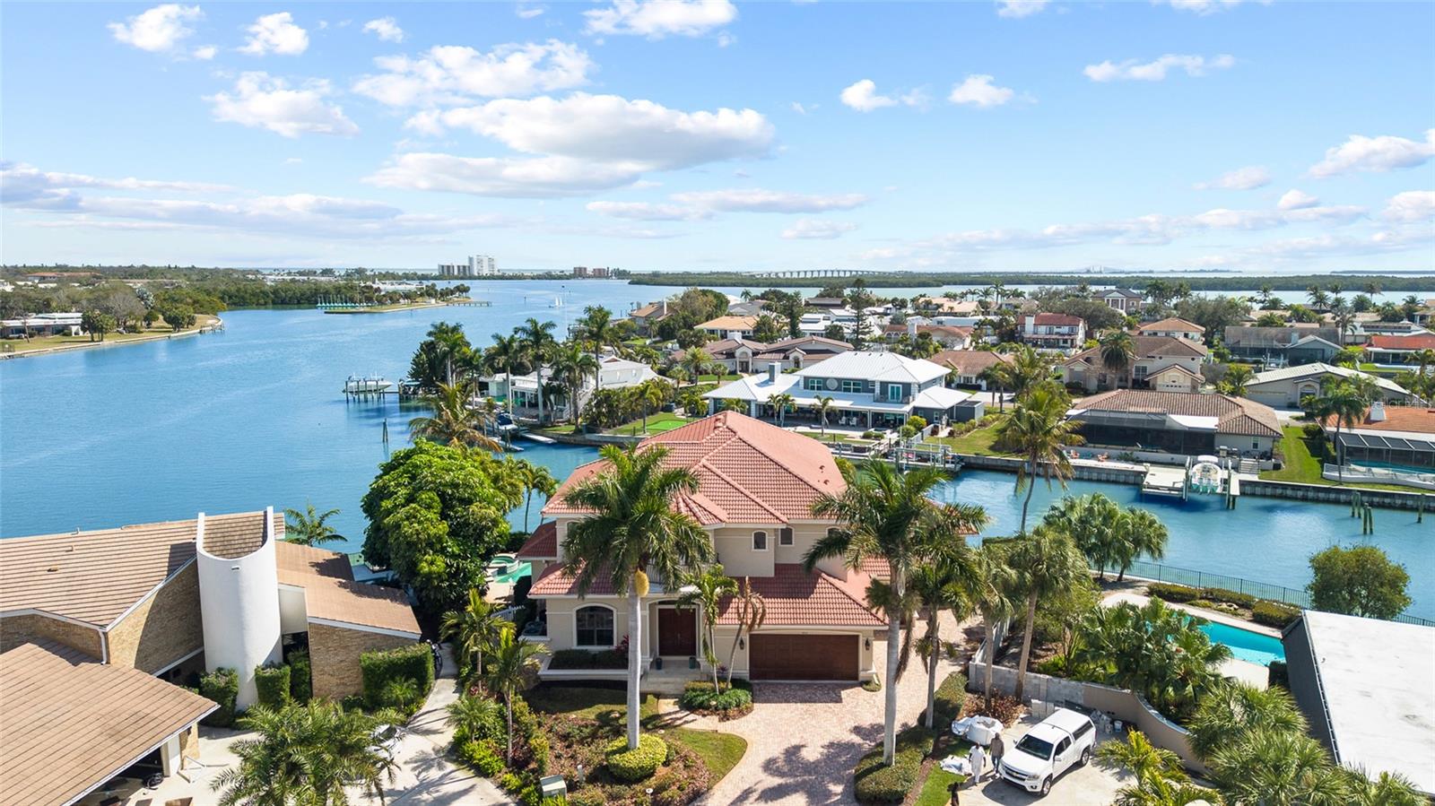 Listing photo id 67 for 4914 59th Avenue S