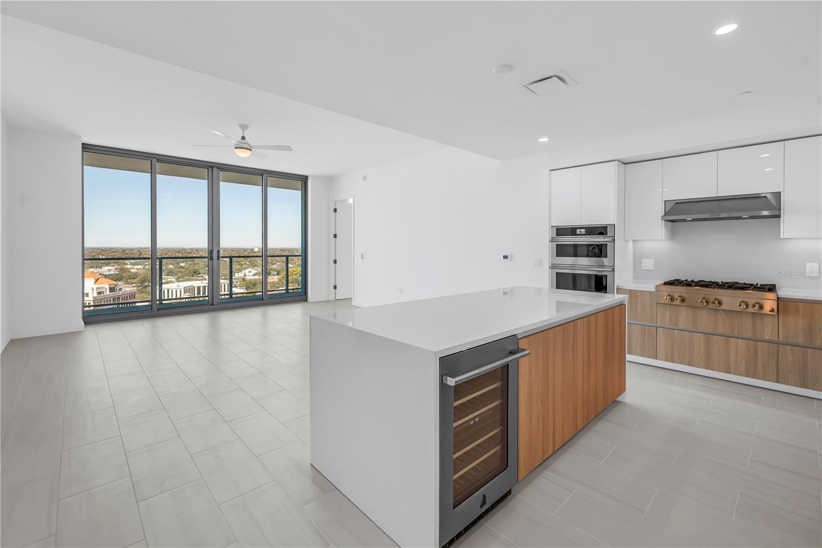 Image 10 of 49 For 400 Central Avenue 1702