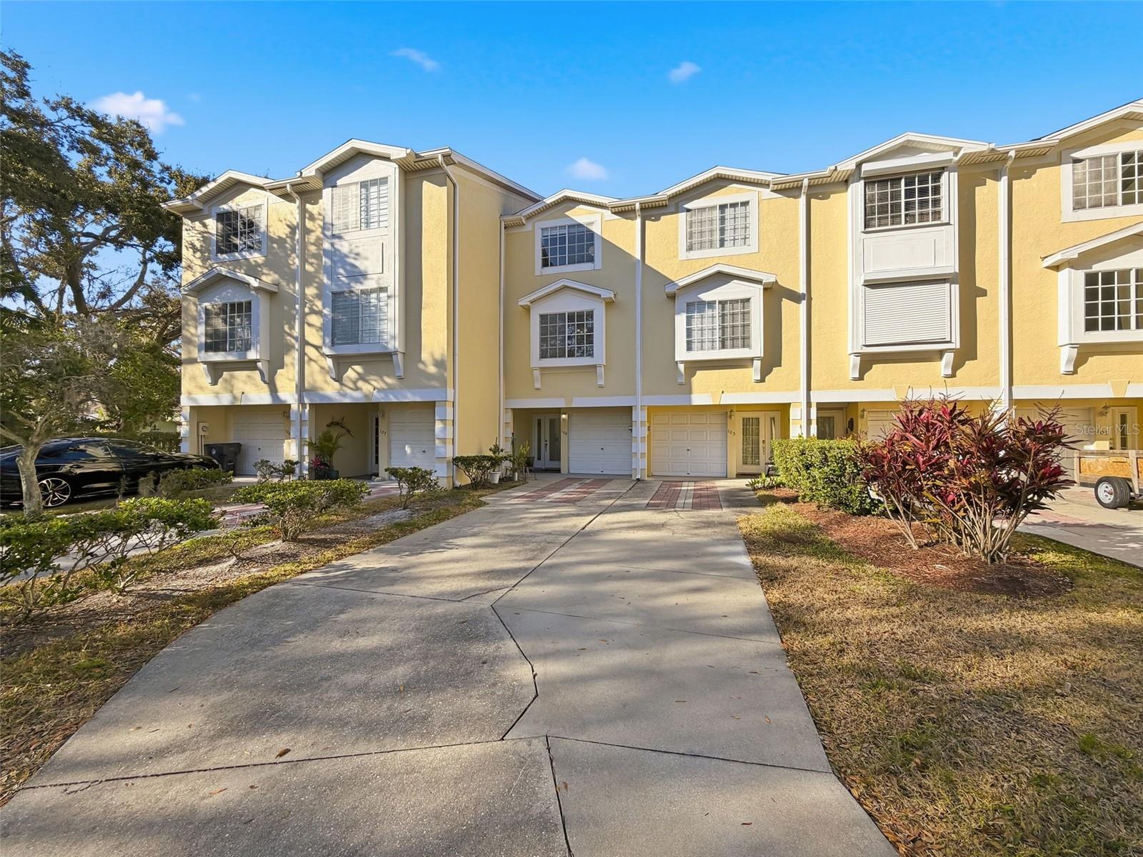 Details for 106 Brent Circle, OLDSMAR, FL 34677