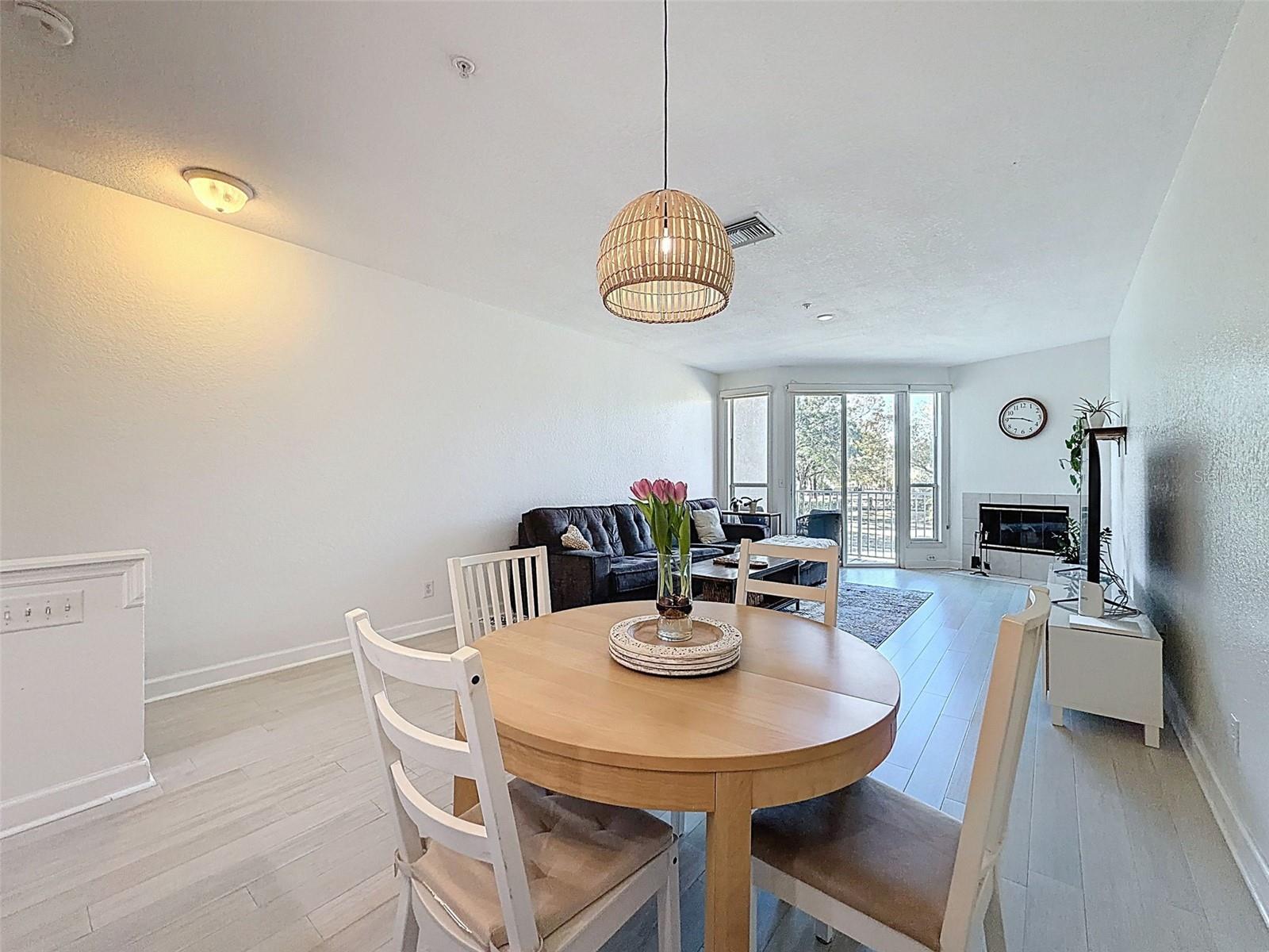 Image 18 of 77 For 106 Brent Circle