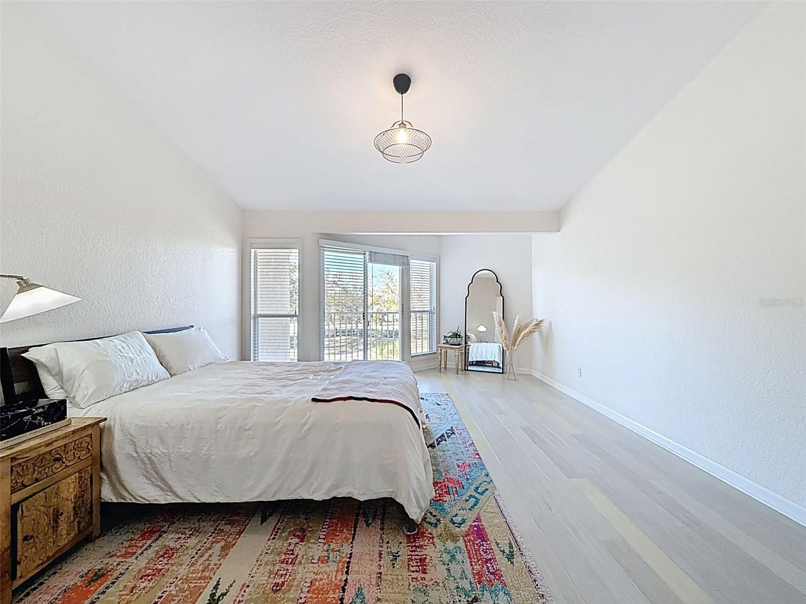 Image 34 of 77 For 106 Brent Circle