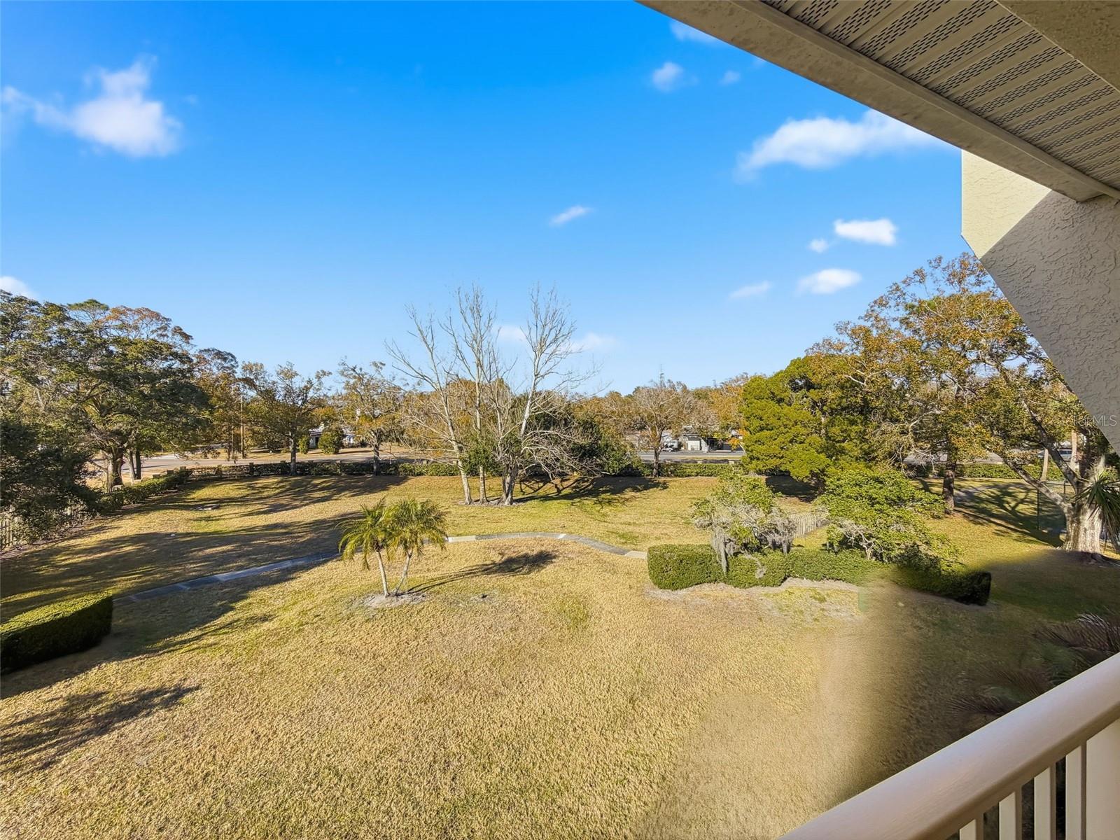 Image 42 of 77 For 106 Brent Circle