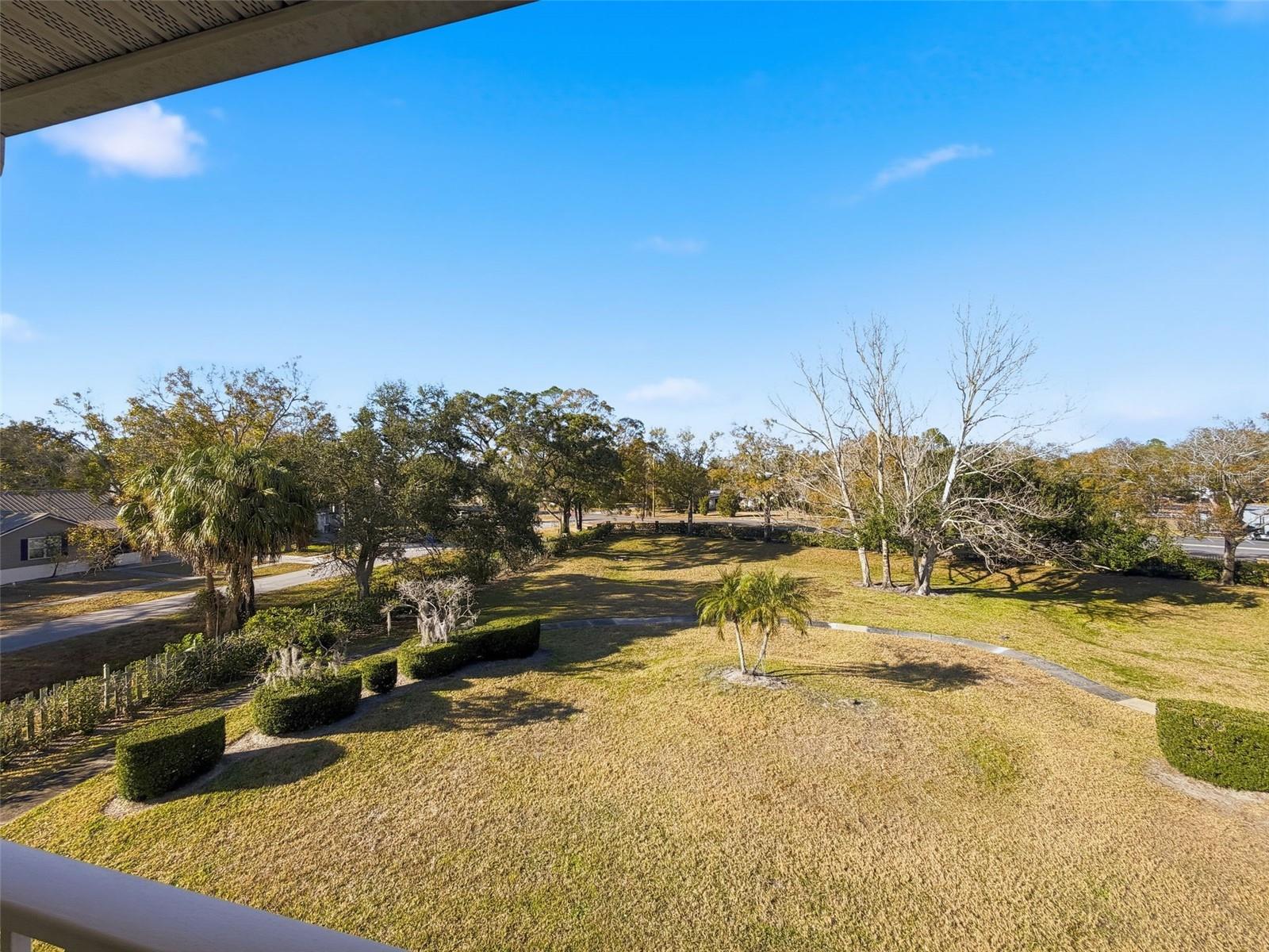 Image 43 of 77 For 106 Brent Circle