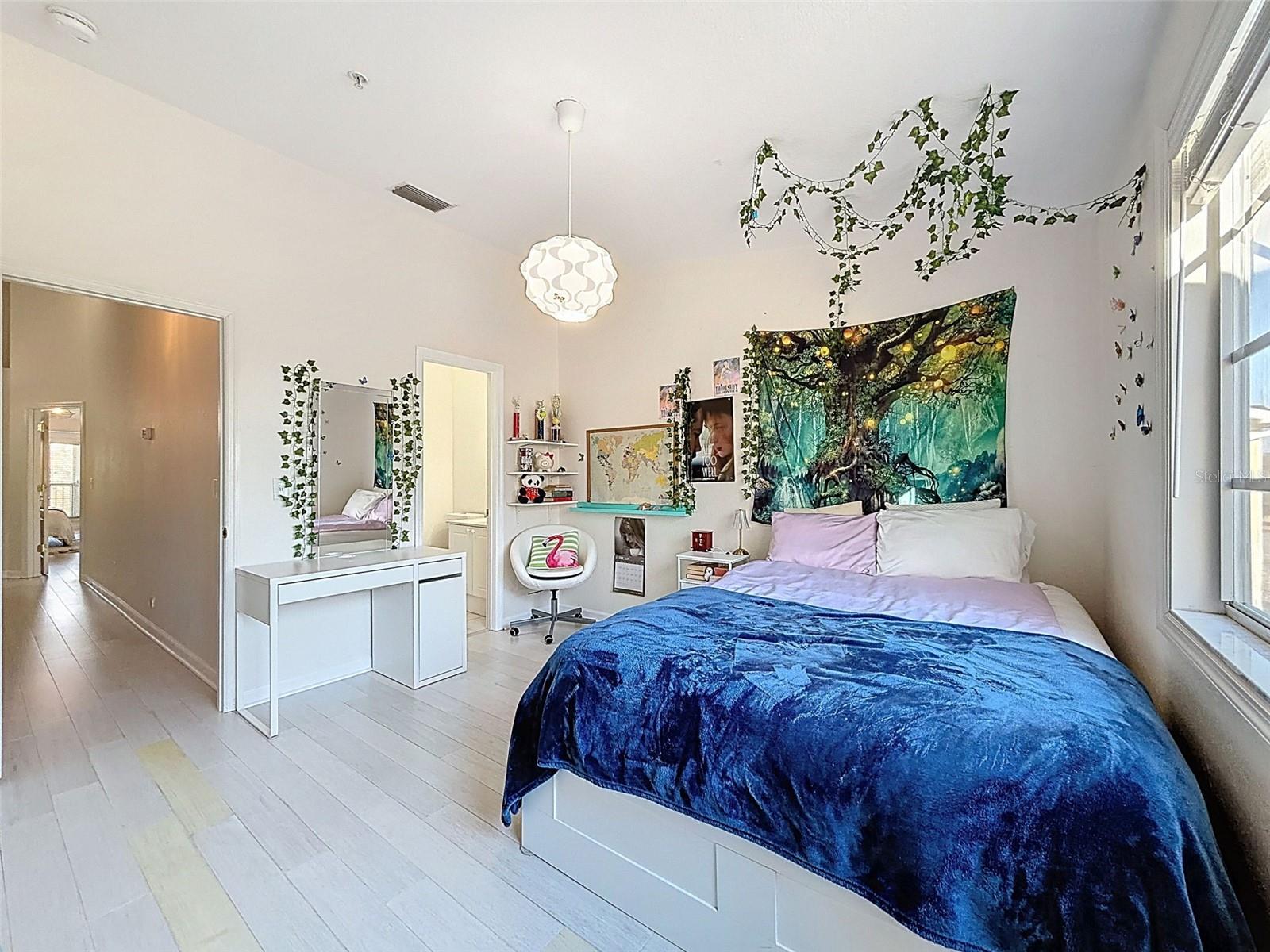 Image 45 of 77 For 106 Brent Circle