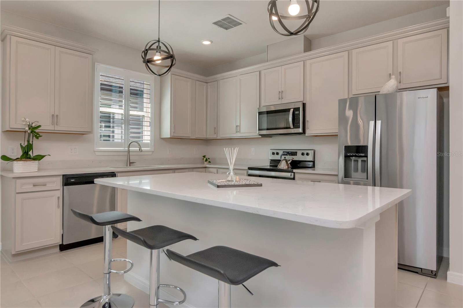 Image 8 of 45 For 6462 Bradford Woods Drive