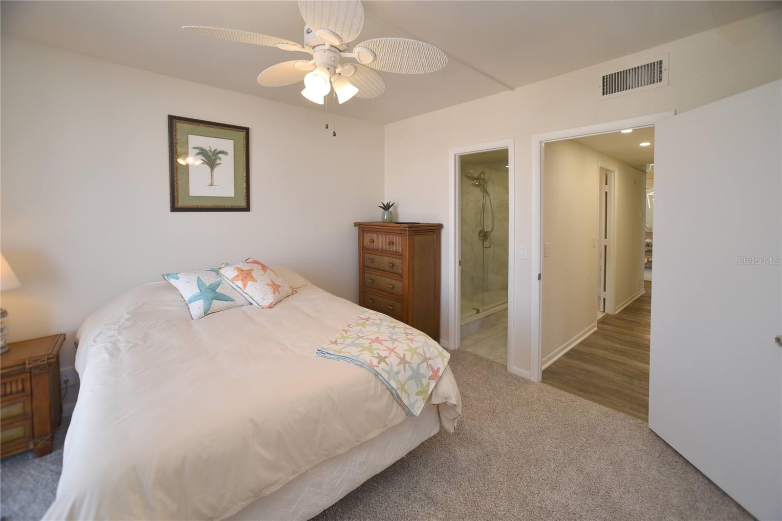 Image 14 of 62 For 3820 Gulf Boulevard 306