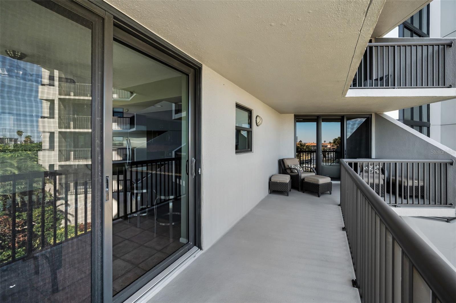 Listing photo id 21 for 1660 Gulf Boulevard 307