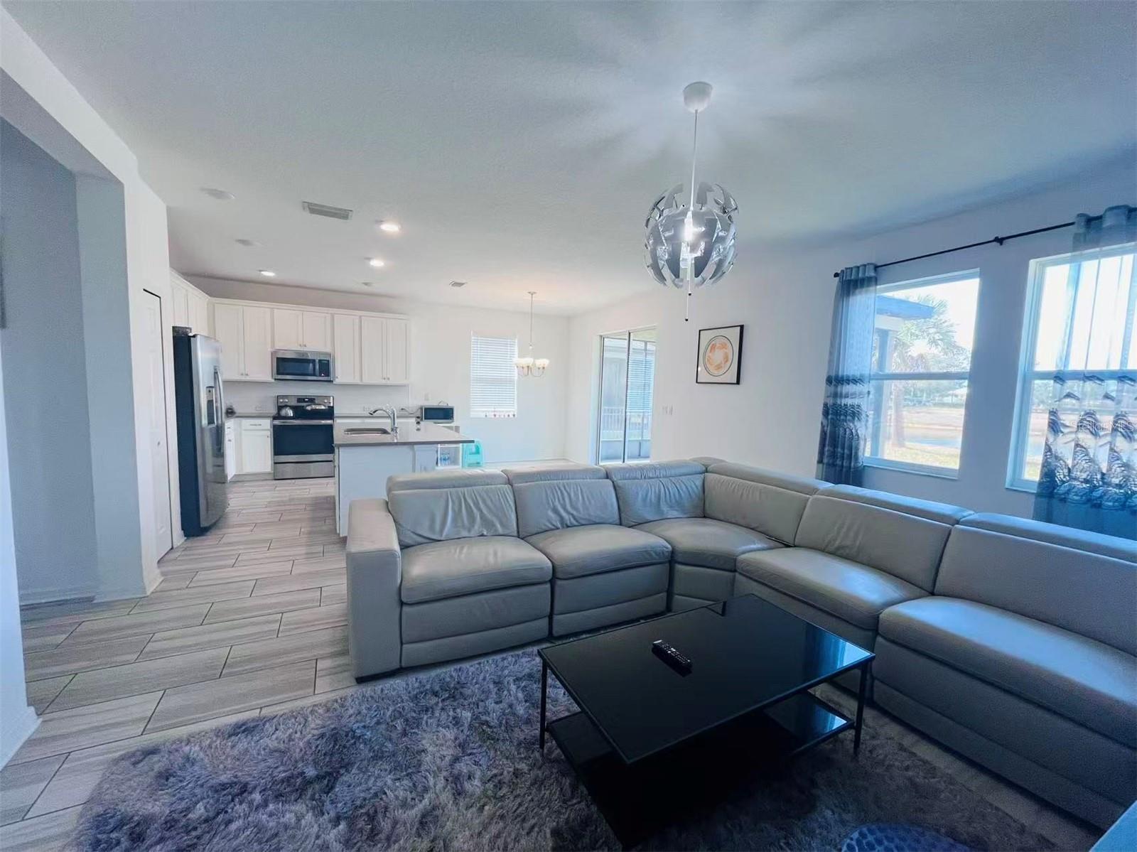 Image 3 of 11 For 8579 Starlight Loop