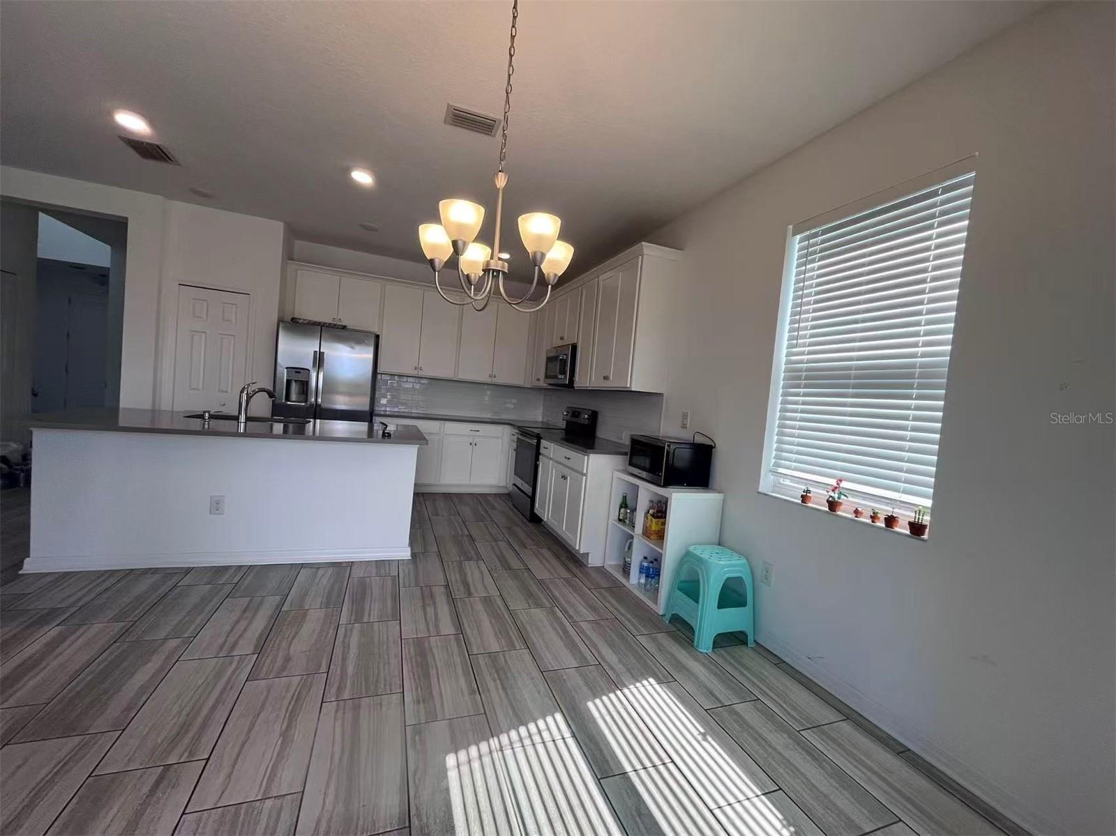 Image 8 of 11 For 8579 Starlight Loop