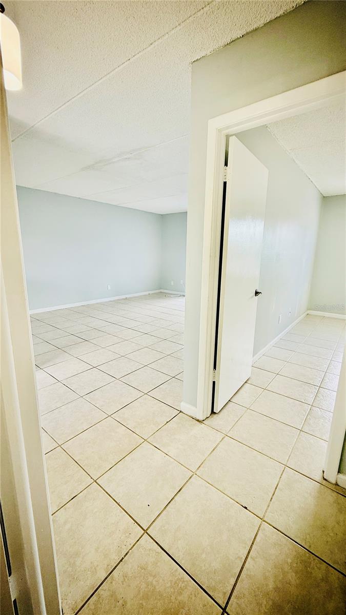 Image 11 of 22 For 2840 Somerset Park Drive 201