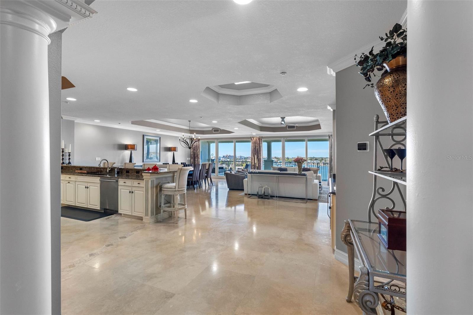 Image 12 of 99 For 17717 Gulf Boulevard 702