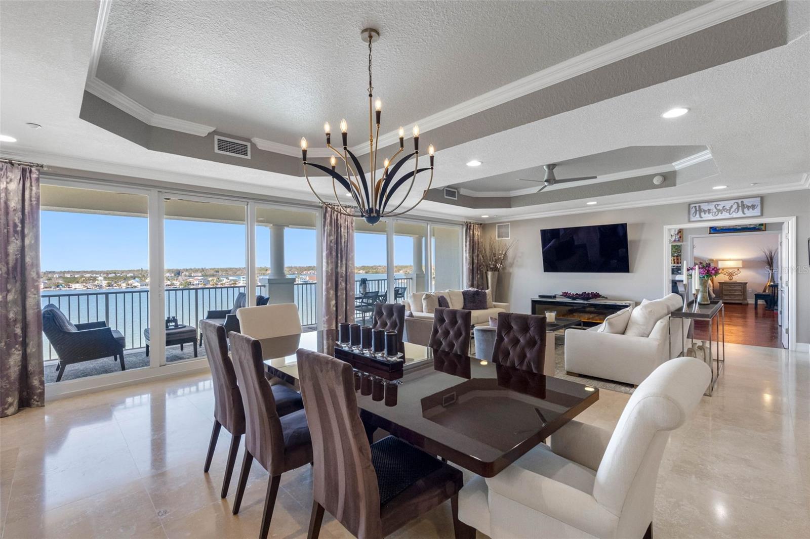 Image 19 of 99 For 17717 Gulf Boulevard 702