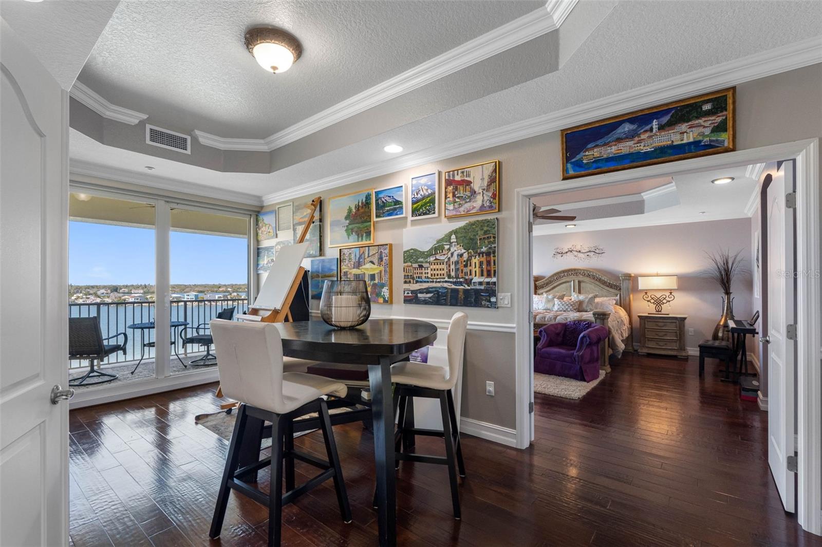 Image 20 of 99 For 17717 Gulf Boulevard 702