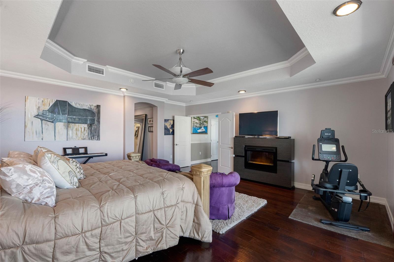 Image 23 of 99 For 17717 Gulf Boulevard 702