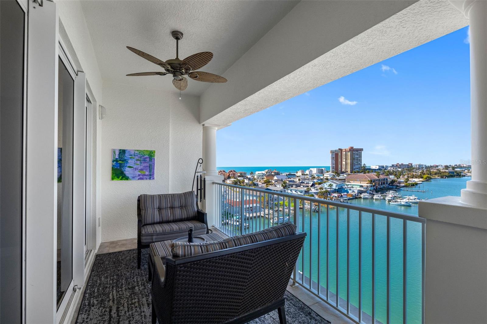 Image 29 of 99 For 17717 Gulf Boulevard 702