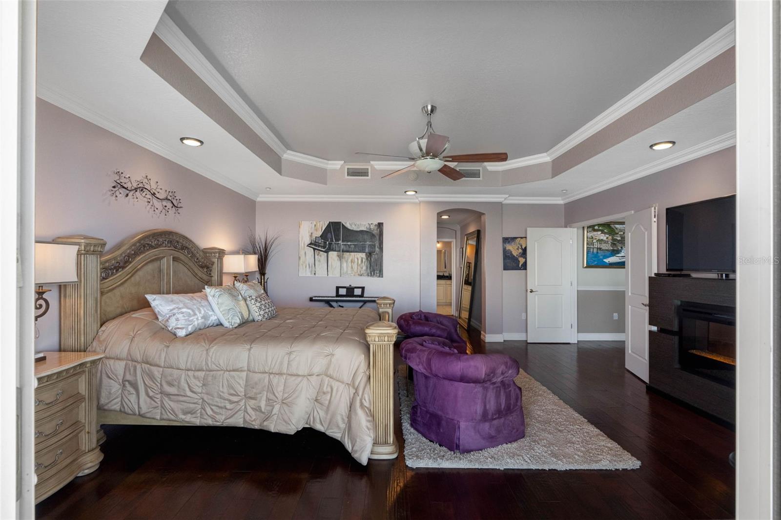 Image 33 of 99 For 17717 Gulf Boulevard 702