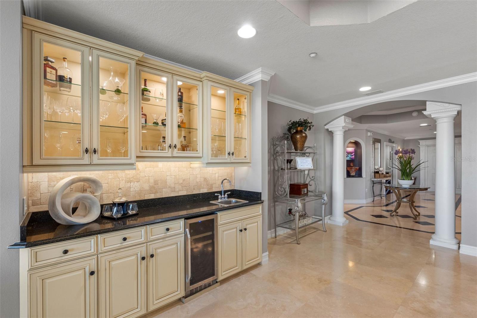 Image 57 of 99 For 17717 Gulf Boulevard 702