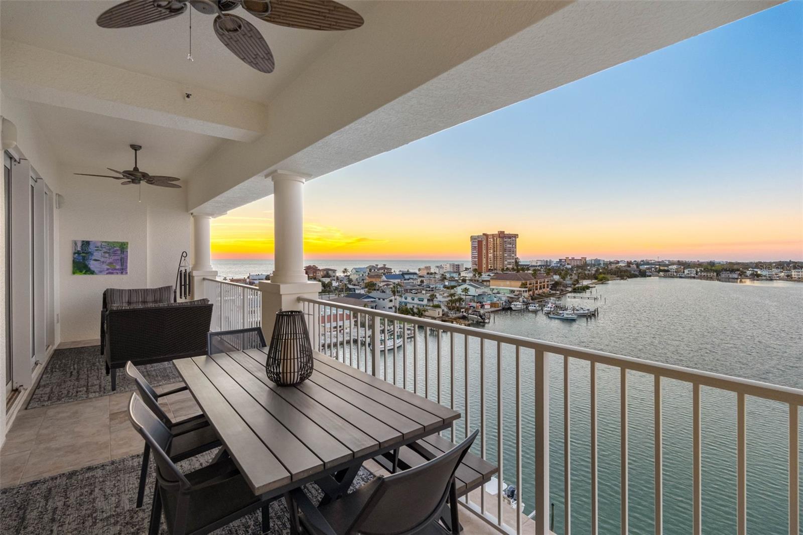 Image 6 of 99 For 17717 Gulf Boulevard 702