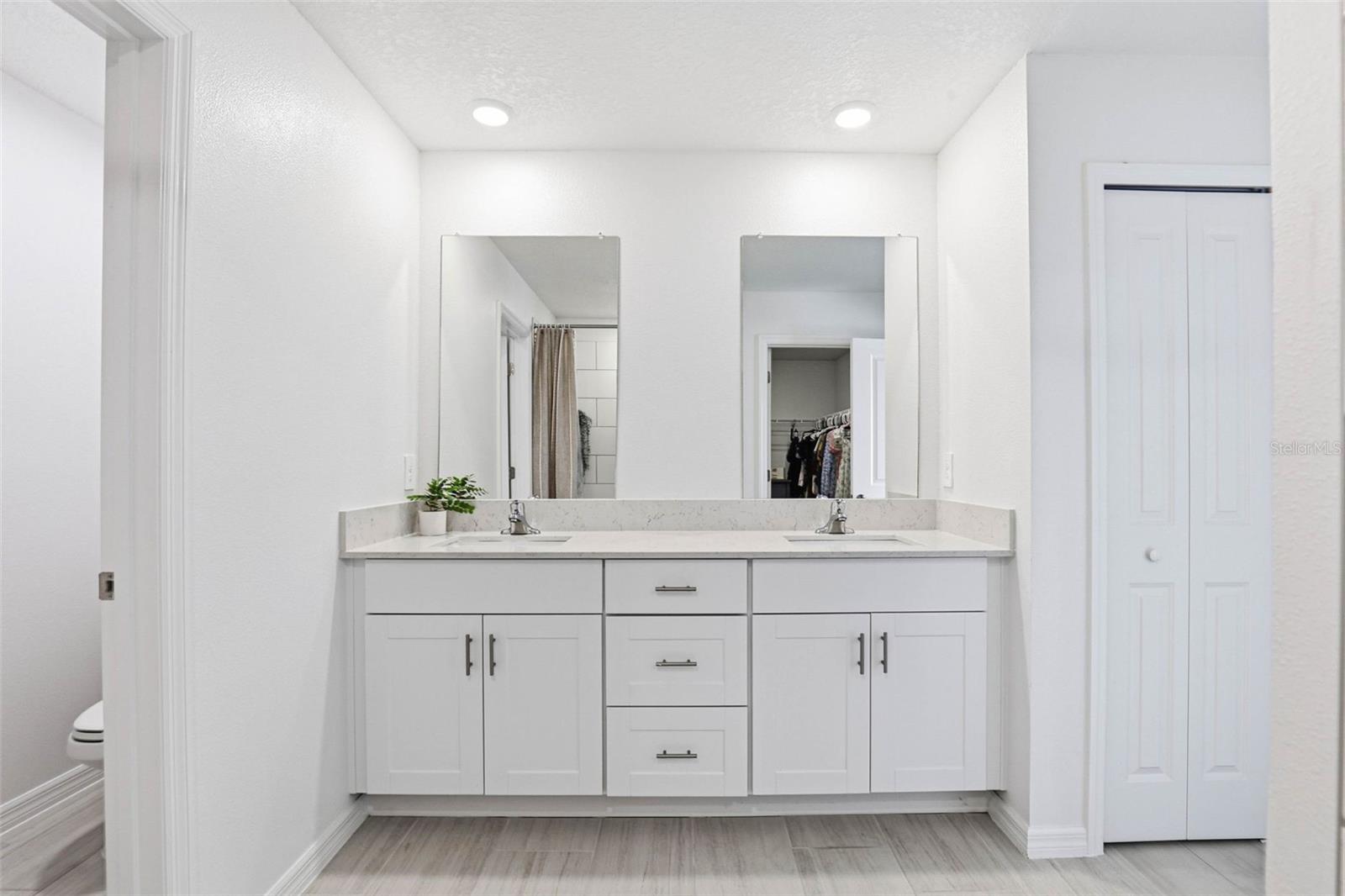 Image 33 of 63 For 12223 Radiant Gem Trail